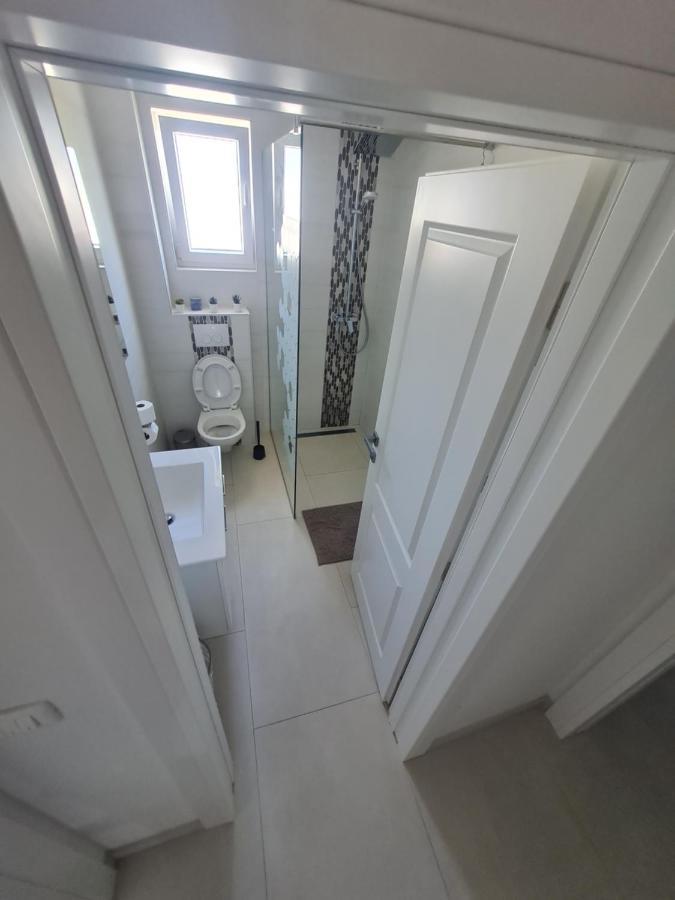 Holiday Apartment Marijana Каштела Екстер'єр фото