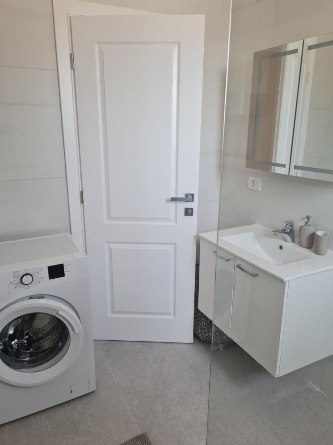 Holiday Apartment Marijana Каштела Екстер'єр фото