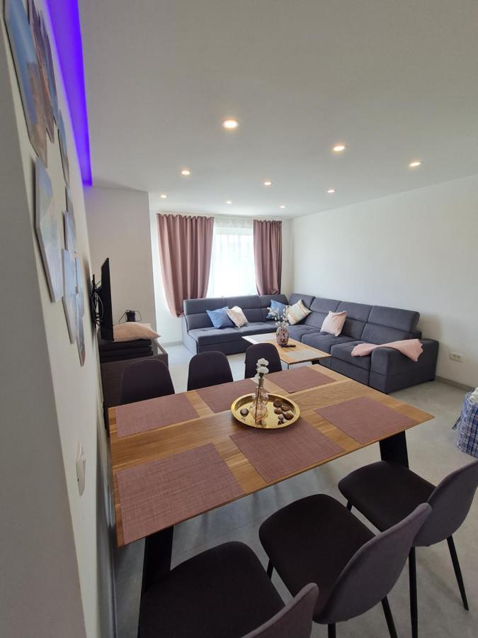 Holiday Apartment Marijana Каштела Екстер'єр фото